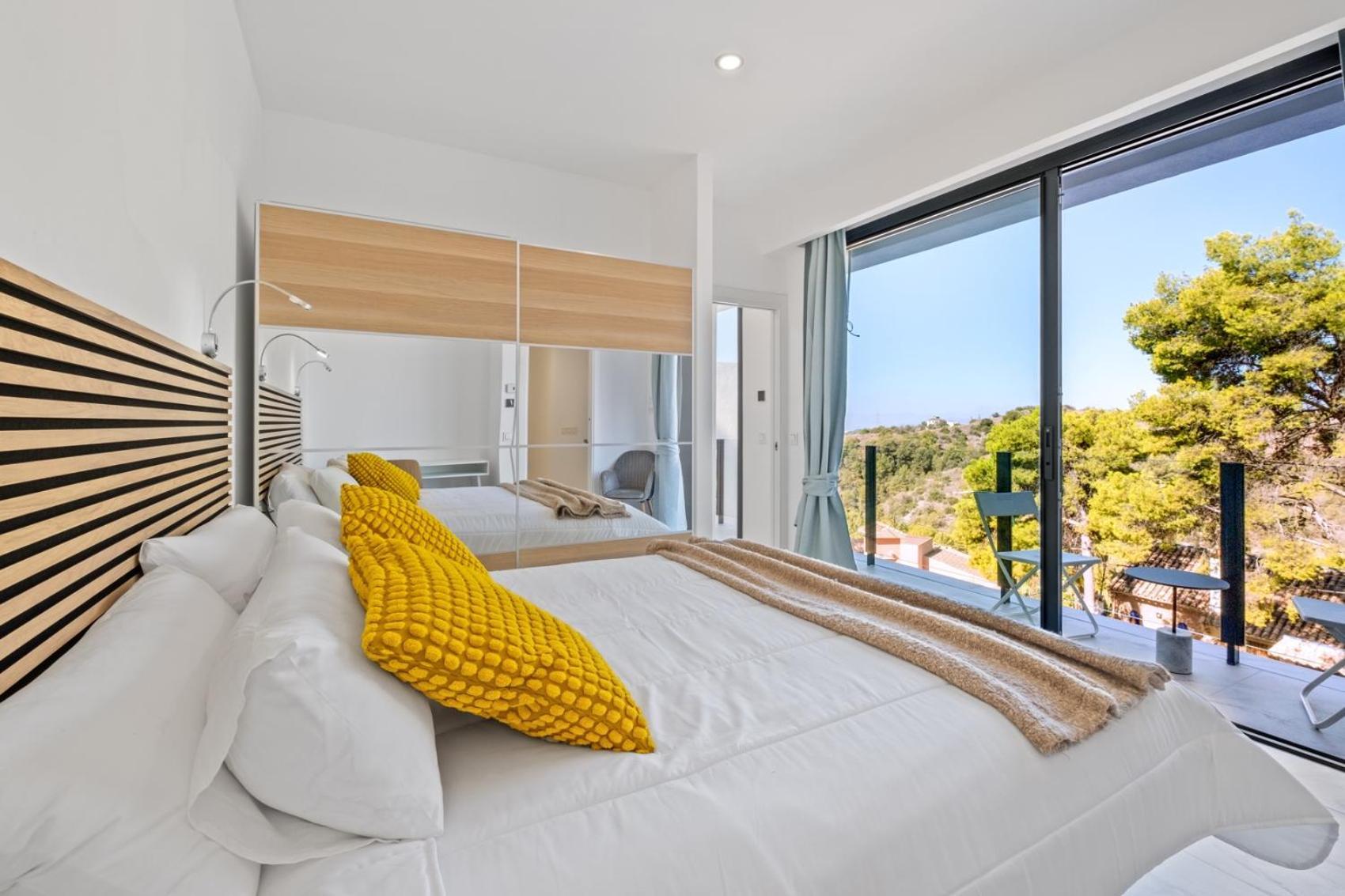 Kwatera prywatna Coliving Double In Ariela With Pool And Sea And Mountain Views Malaga